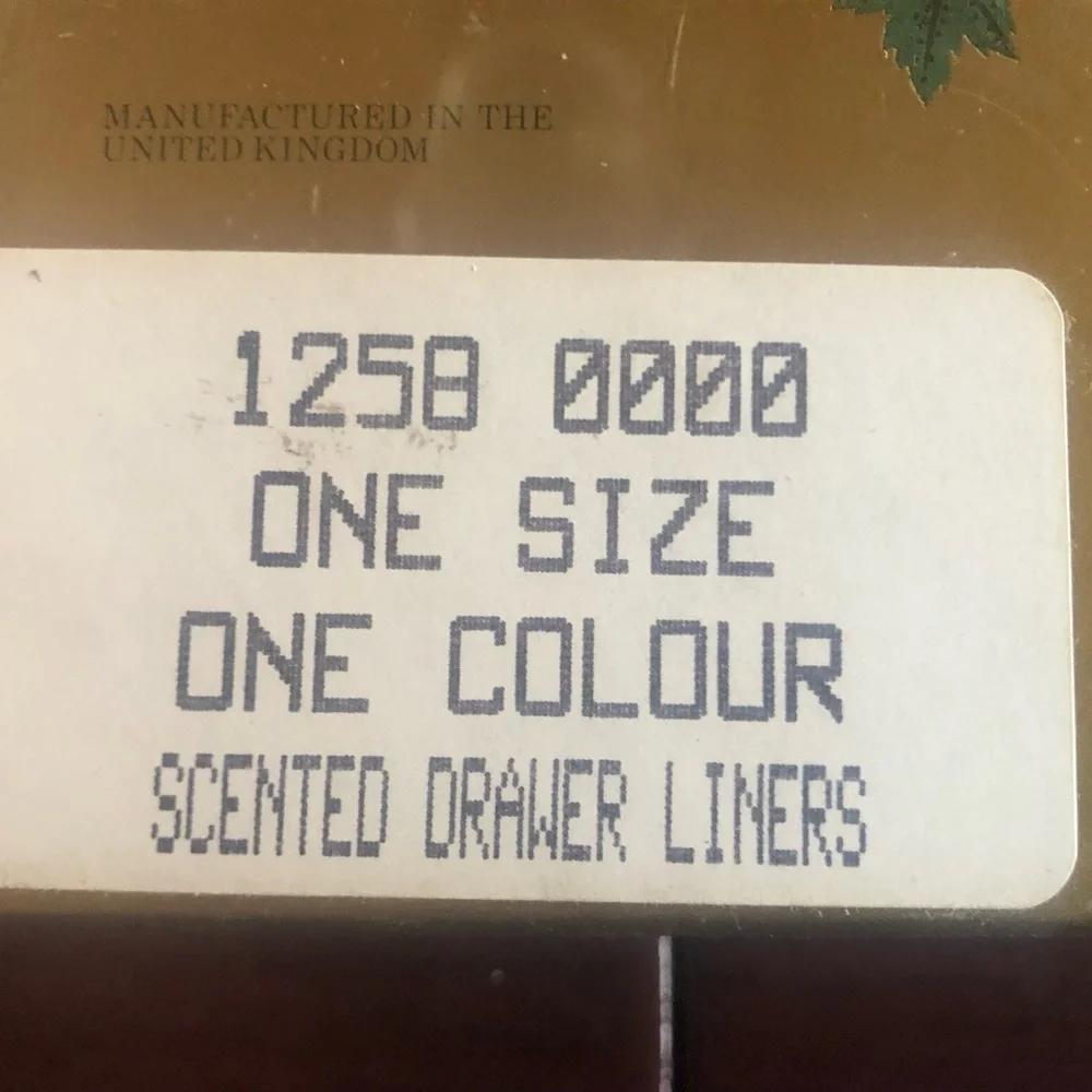 Eddie Bauer scented drawer liners. 6 in the box